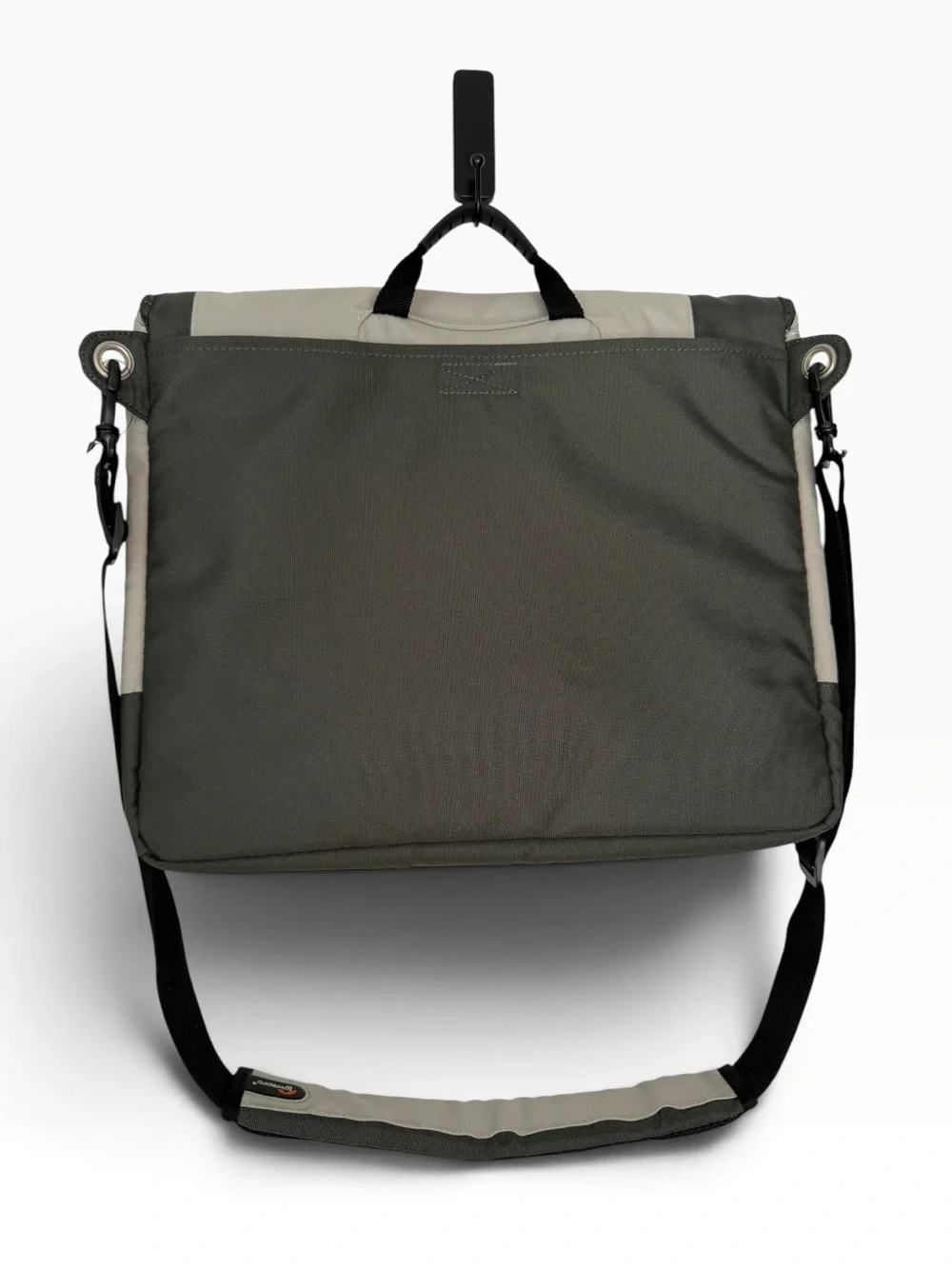 Lowepro Slim Factor M Laptop Messenger Shoulder Bag Padded Fits 14” Laptop NWOT